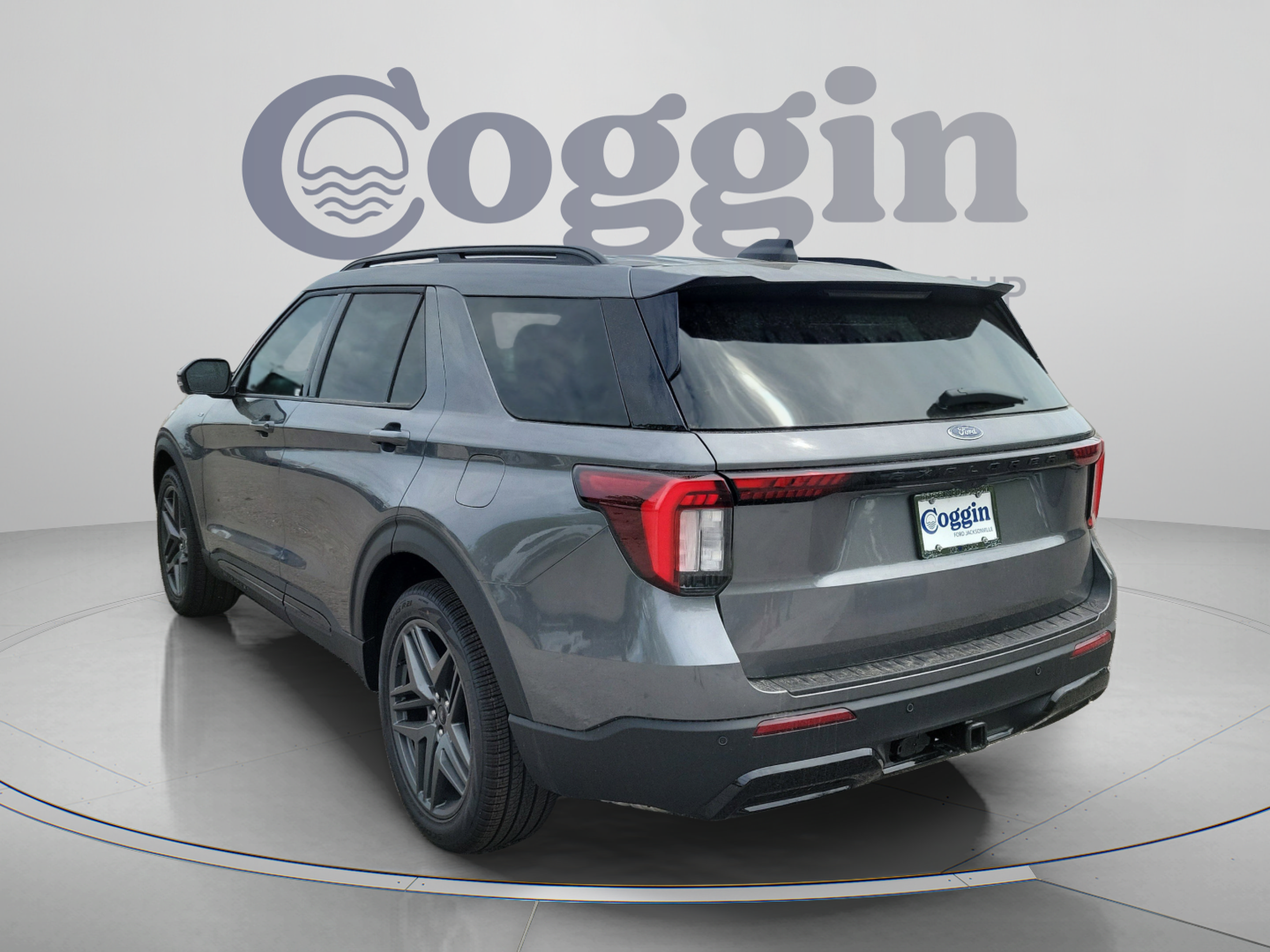 New 2026 Ford Explorer ST-Line w/ ST-Line Street Pack RWD image 2