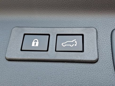Used 2026 Subaru Forester Premium AWD/4WD image 30