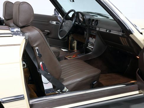 Used 1987 Mercedes-Benz 560 SL image 86