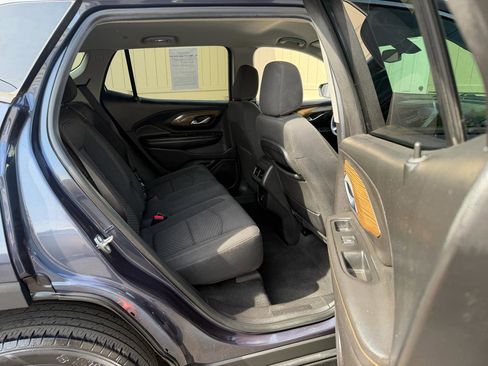 Used 2018 GMC Terrain SLE AWD/4WD image 4