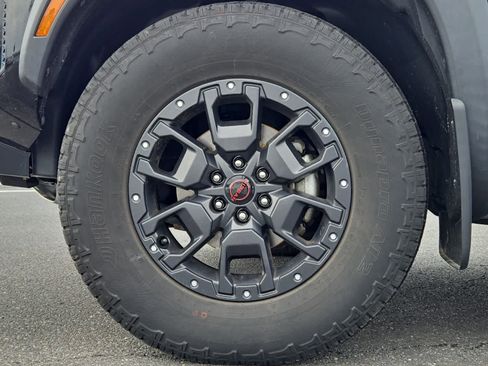 Used 2022 Nissan Frontier PRO-4X w/ Pro-4X Premium Package image 6