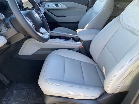 New 2026 Ford Explorer Active image 52