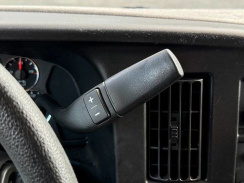 Used 2022 GMC Savana 2500 w/ Driver Convenience Package image 21