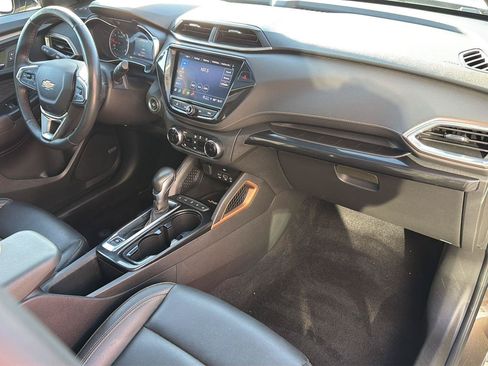 Used 2022 Chevrolet TrailBlazer ACTIV w/ Sun and Liftgate Package FWD image 34