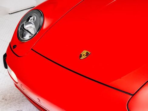 Used 1995 Porsche 911 Carrera RWD image 34