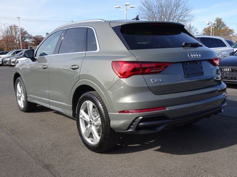 Certified 2022 Audi Q3 2.0T Premium Plus w/ Premium Plus Package image 3