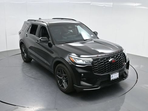 Used 2025 Ford Explorer ST AWD/4WD image 51