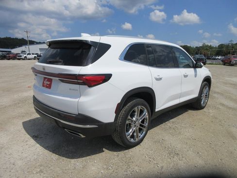 New 2026 Buick Enclave Preferred image 5