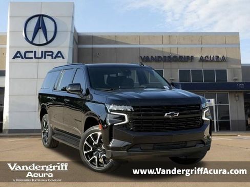 Used 2024 Chevrolet Suburban RST w/ Luxury Package RWD image 1