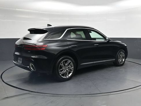 Used 2024 Genesis GV70 2.5T AWD/4WD image 4