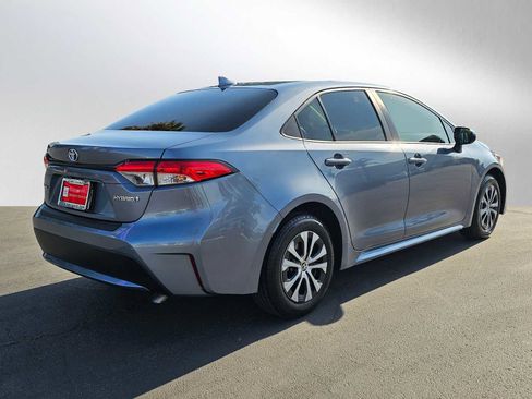 Used 2021 Toyota Corolla LE w/ Protection Package (TMS) image 3