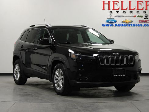 Used 2019 Jeep Cherokee Latitude w/ Popular Appearance Group image 1