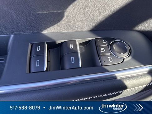 Used 2025 GMC Acadia Denali image 26