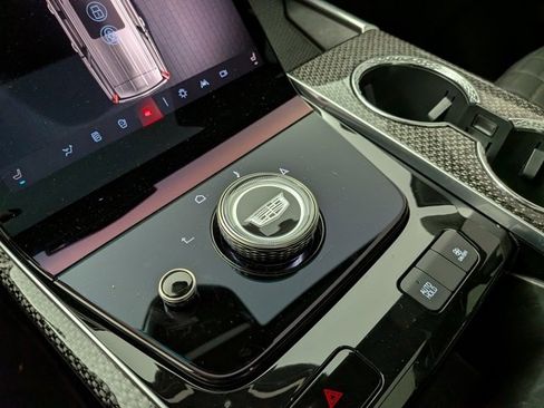 Certified 2025 Cadillac Escalade V w/ LPO, ONYX Package image 11