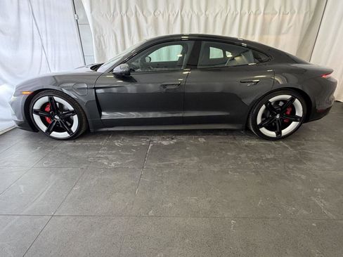 Certified 2025 Porsche Taycan 4S image 2