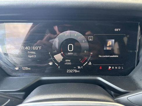 Certified 2025 GMC Acadia Elevation FWD image 11