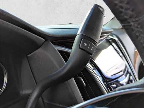 Used 2019 Cadillac Escalade Premium Luxury image 12