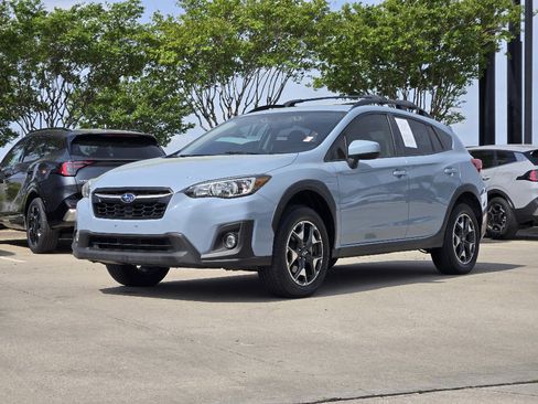 Used 2019 Subaru Crosstrek 2.0i Premium w/ Eyesight System image 2