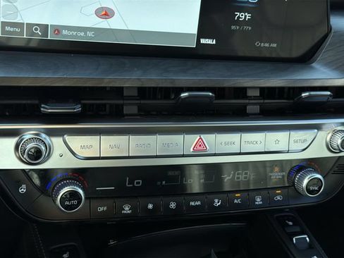 Used 2025 Kia Telluride EX X-Line AWD/4WD image 13