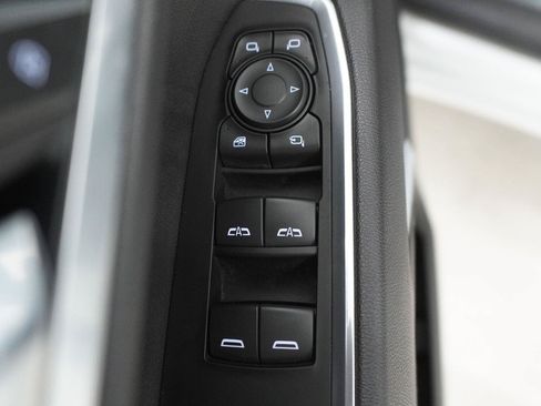 Used 2025 GMC Sierra 1500 SLT RWD image 19