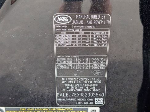 Used 2025 Land Rover Defender 110 S AWD/4WD image 26