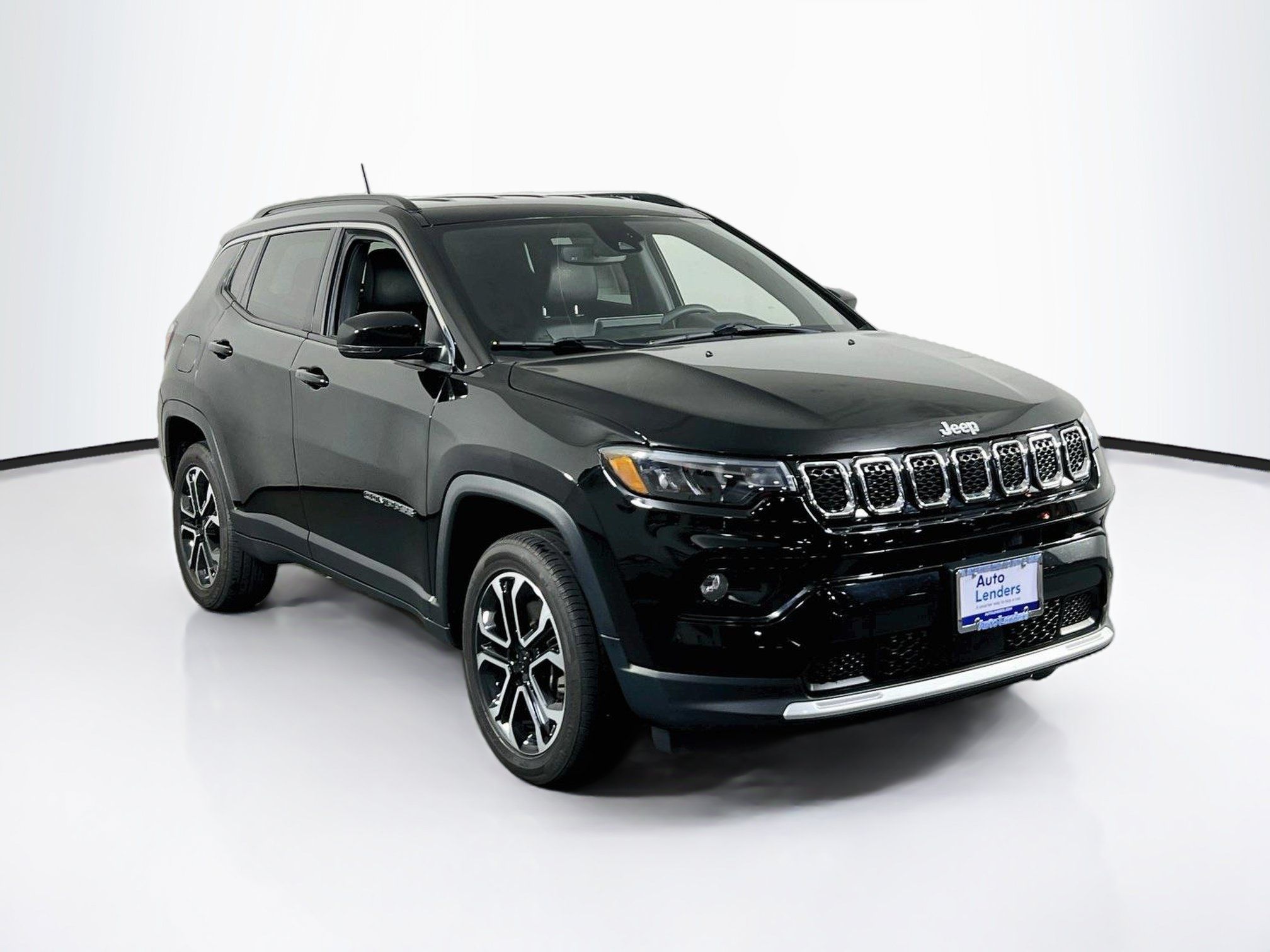 Used 2023 Jeep Compass Limited AWD/4WD image 3