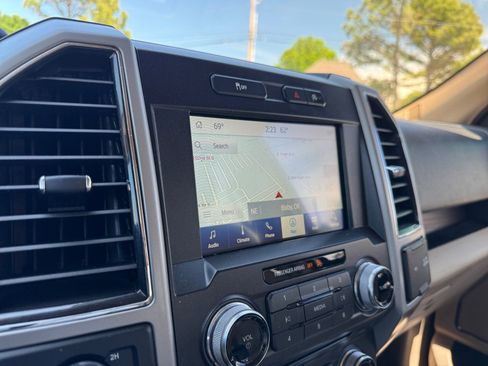 Used 2017 Ford F150 Lariat w/ Equipment Group 502A Luxury image 28