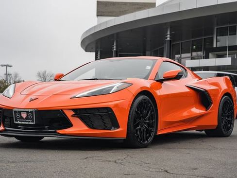 Used 2020 Chevrolet Corvette Stingray Coupe w/ Z51 Performance Package image 3