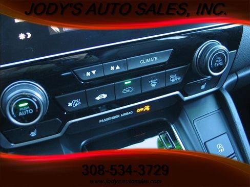 Used 2020 Honda CR-V Touring image 19