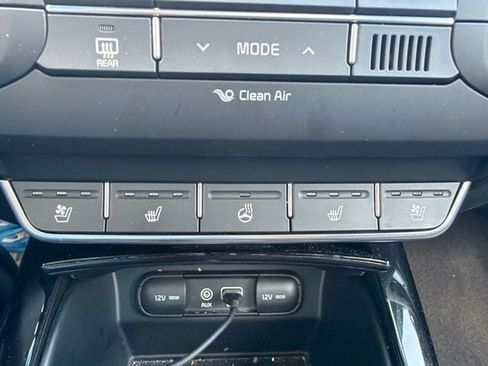 Used 2018 Kia Sorento SX AWD/4WD image 22