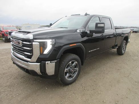 New 2026 GMC Sierra 3500 SLE w/ SLE Value Package image 11
