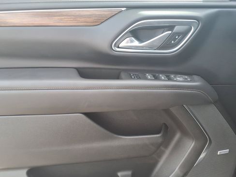 Used 2023 Chevrolet Tahoe High Country AWD/4WD image 17