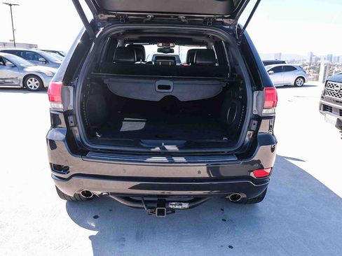 Used 2015 Jeep Grand Cherokee Altitude AWD/4WD image 27