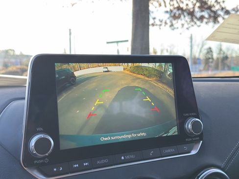 New 2025 Nissan Sentra SV image 24