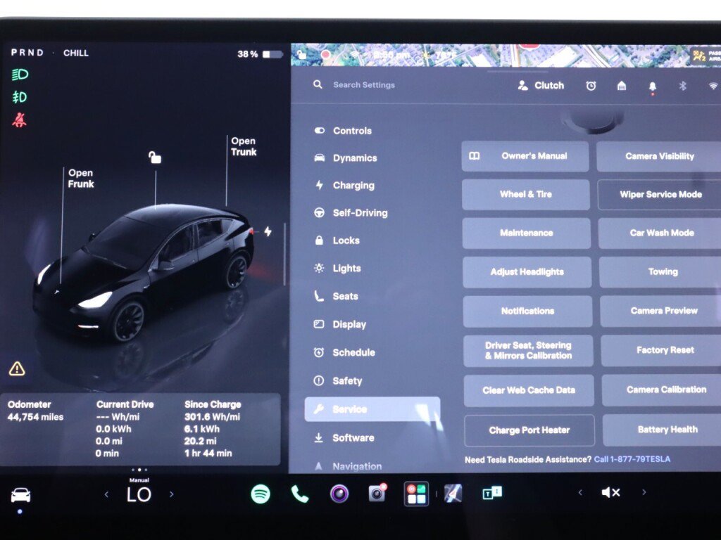 Used 2022 Tesla Model Y Long Range AWD/4WD image 23