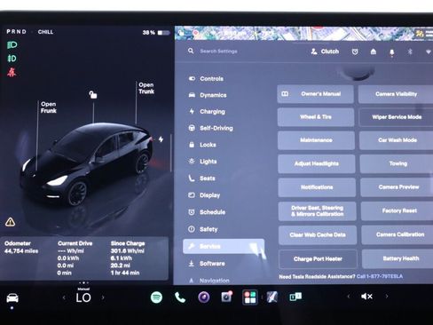 Used 2022 Tesla Model Y Long Range AWD/4WD image 23
