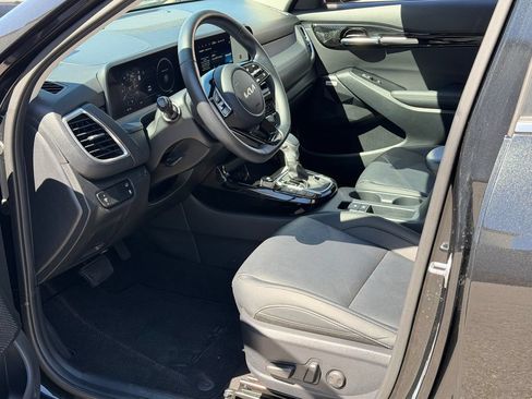 Used 2024 Kia Seltos SX w/ SX Sunroof Package AWD/4WD image 10