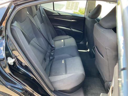 Used 2025 Toyota Camry LE FWD image 39