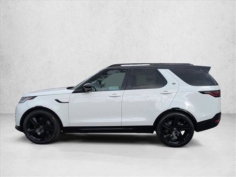 New 2026 Land Rover Discovery Limited Edition image 5