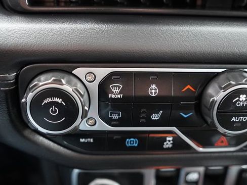 Certified 2025 Jeep Wrangler Unlimited Rubicon 4xe w/ Safety Group image 25