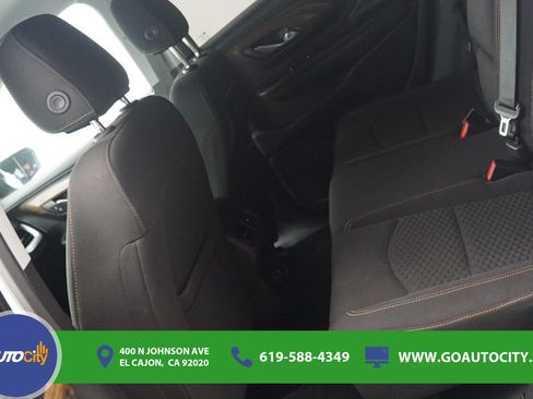 Used 2018 GMC Terrain SLE w/ Driver Convenience Package FWD image 14