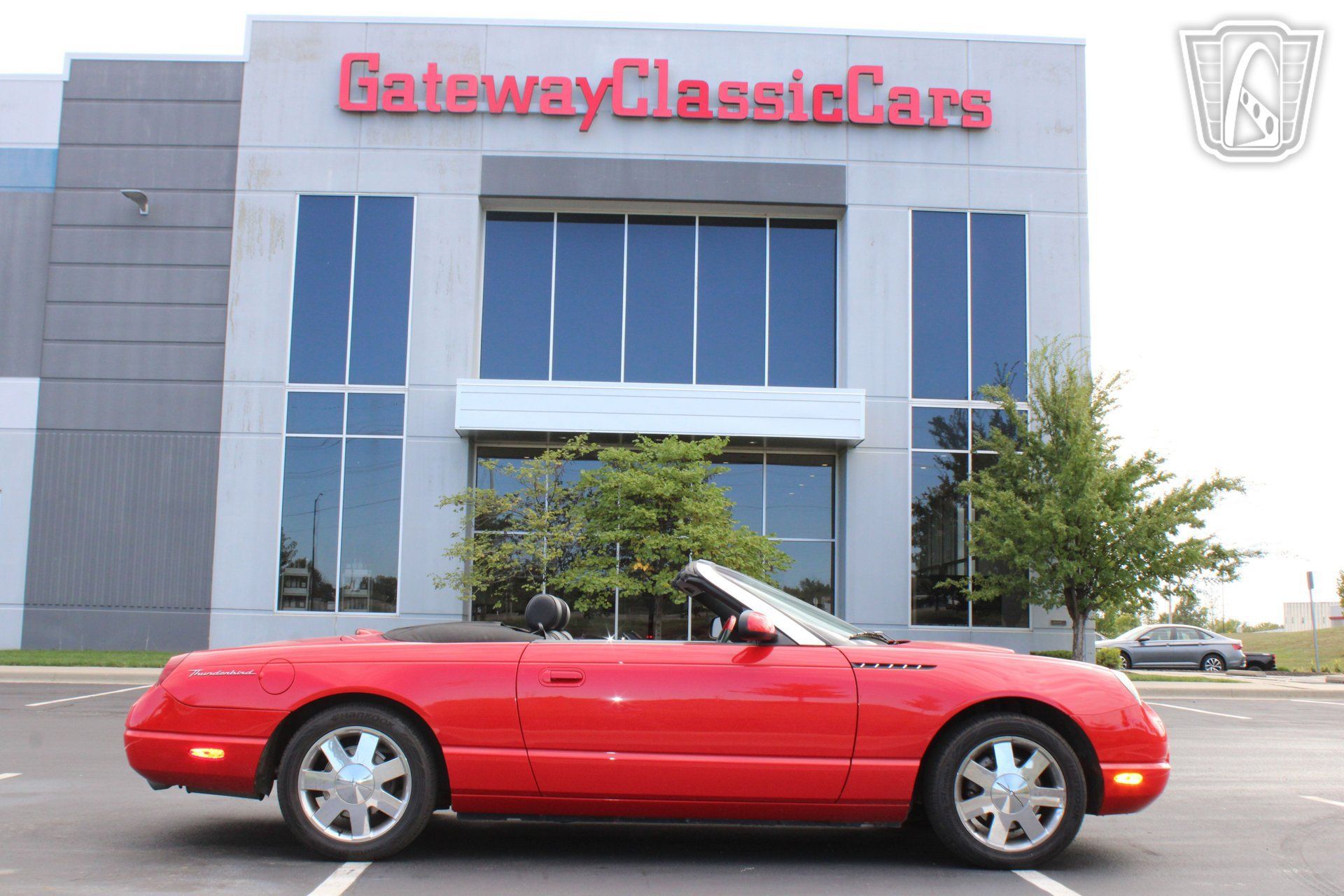 Used 2002 Ford Thunderbird RWD image 22