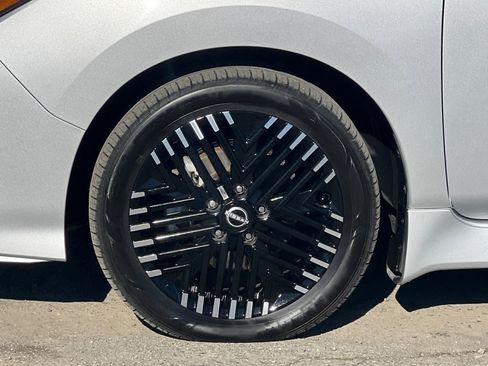 Used 2023 Nissan Leaf SV Plus image 26