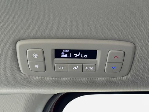 New 2026 Kia Carnival image 14