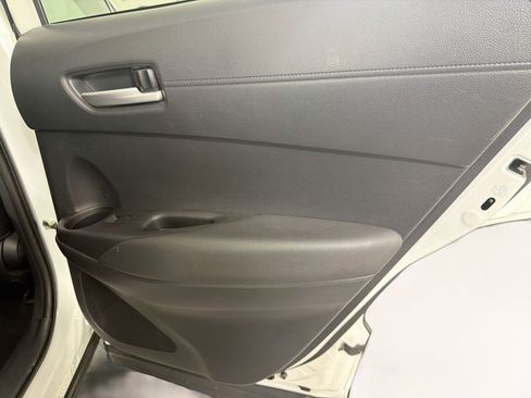 Used 2022 Toyota Corolla Cross XLE AWD/4WD image 28