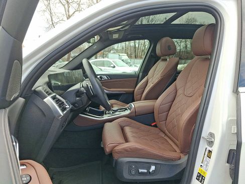 Certified 2024 BMW X5 xDrive40i w/ Premium Package image 14