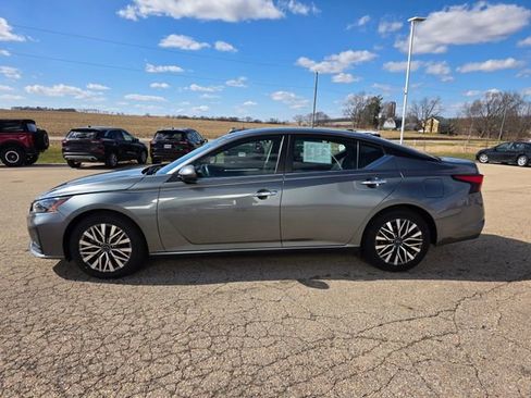 Used 2023 Nissan Altima 2.5 SV image 26