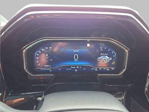 Used 2022 Chevrolet Silverado 1500 High Country w/ High Country Premium Package image 31