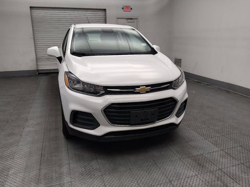 Used 2020 Chevrolet Trax LS FWD image 14