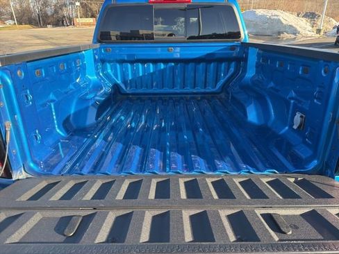 Used 2023 Chevrolet Colorado Z71 w/ Z71 Convenience Package 2 image 5